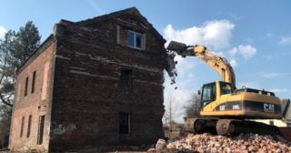Демонтаж кирпичного дома Югорск, цена от 2975 руб.