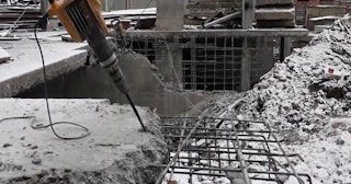 Демонтаж монолитного перекрытия в Югорске - Профессиональная разборка от 835 руб.